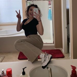 Meet your Posher, Sam